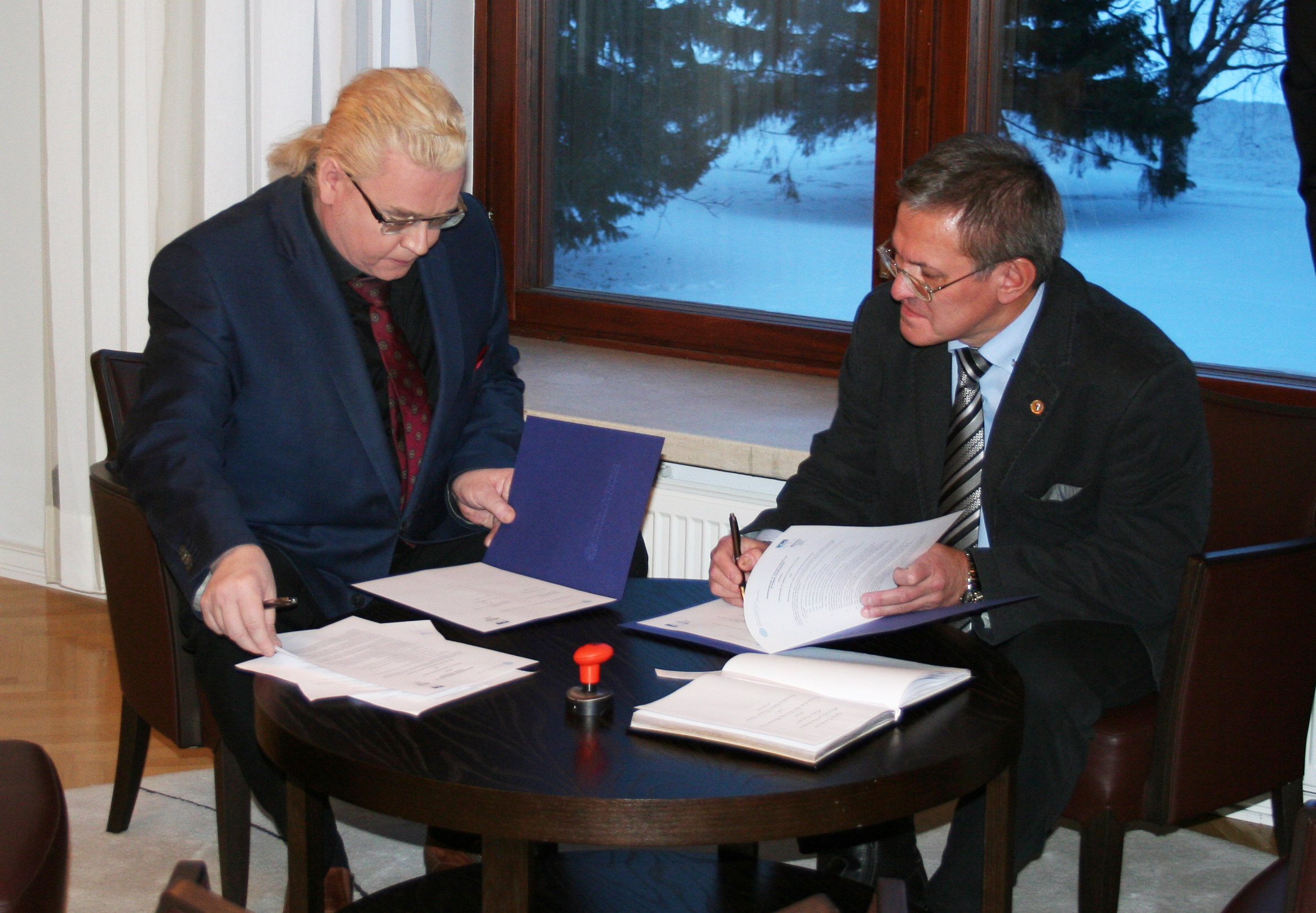 MoU_signing_ULapland_MASU_280318.jpg