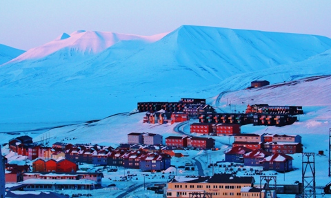 Midnight Sunlight, Longyearbyen, Svalbard, Norway