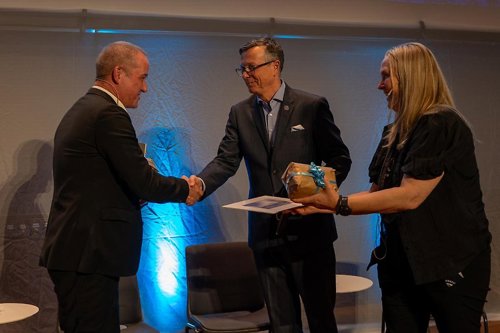 UiT takes over the leadership of The Arctic Six: Dag Avango (left), Dag Rune Olsen, and Johanne Raade. Foto: Kaja Alexandra Halvei-Larsen / UiT The Arctic University of Norway